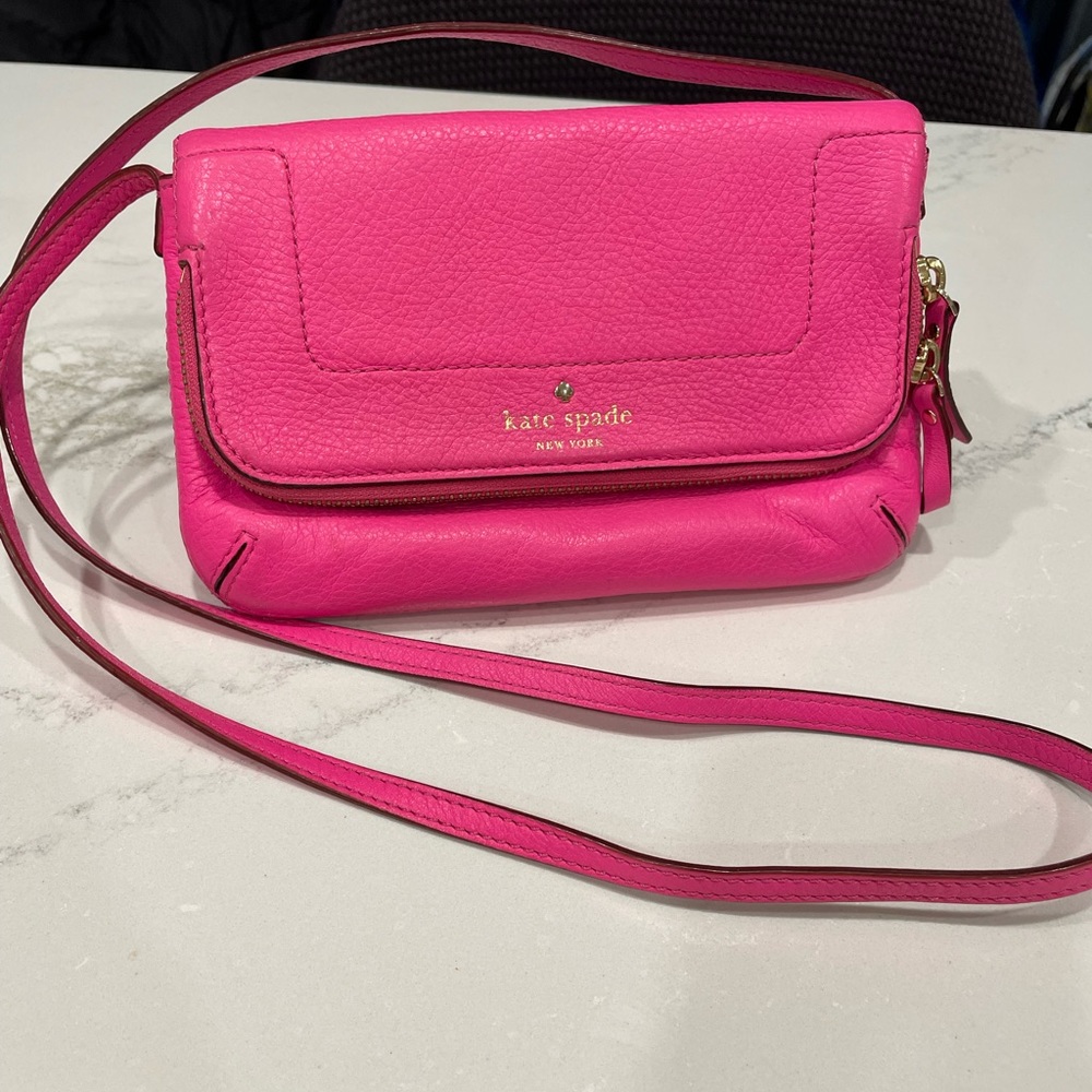 Kate spade pebbled leather crossbody bag
